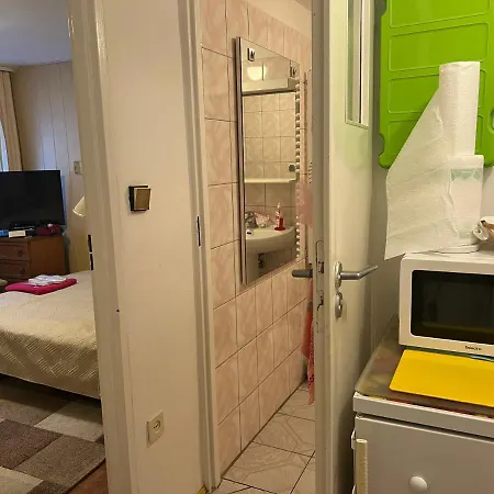 Azyl - Każdy Pokój Z Własną Kuchnią I łazienką Apartamento