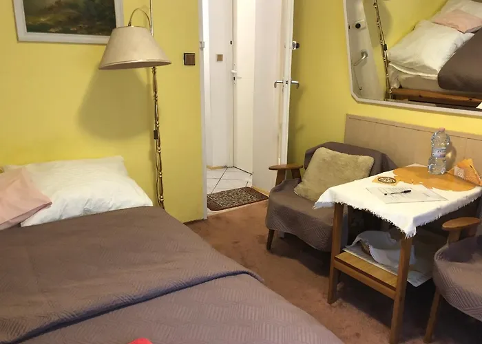 Azyl - Kazdy Z Wlasna Kuchnia I Lazienka Appartement *