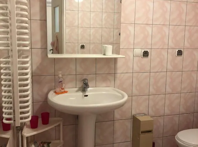 Azyl - Kazdy Z Wlasna Kuchnia I Lazienka Appartement Karpacz