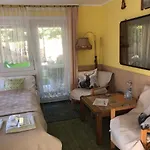 Azyl - Kazdy Z Wlasna Kuchnia I Lazienka *