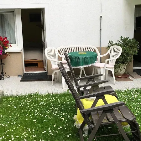 Azyl - Kazdy Z Wlasna Kuchnia I Lazienka Apartment