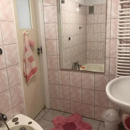 Apartment Azyl - Kazdy Z Wlasna Kuchnia I Lazienka *