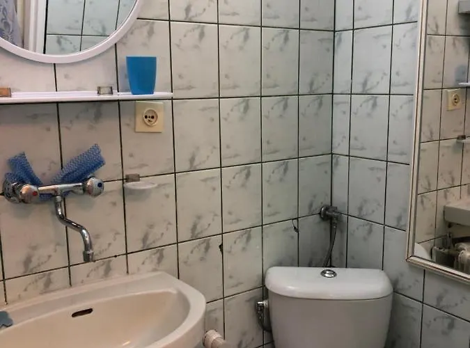 Apartment Azyl - Kazdy Z Wlasna Kuchnia I Lazienka