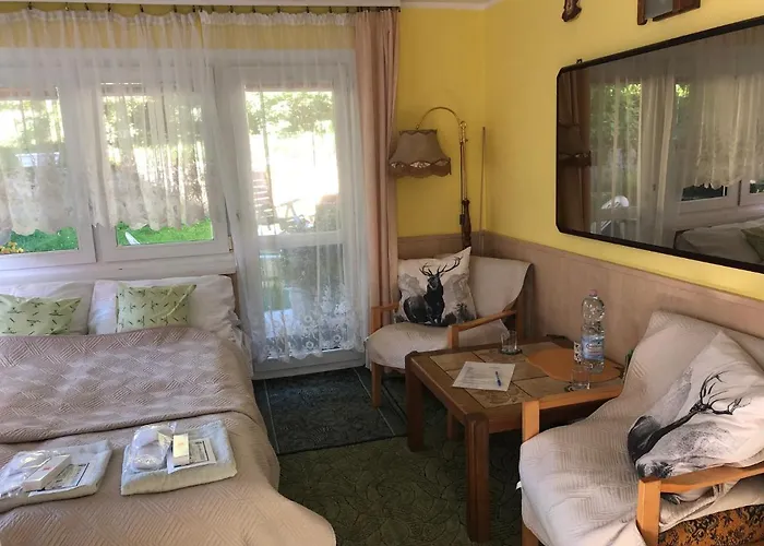 Azyl - Kazdy Z Wlasna Kuchnia I Lazienka *